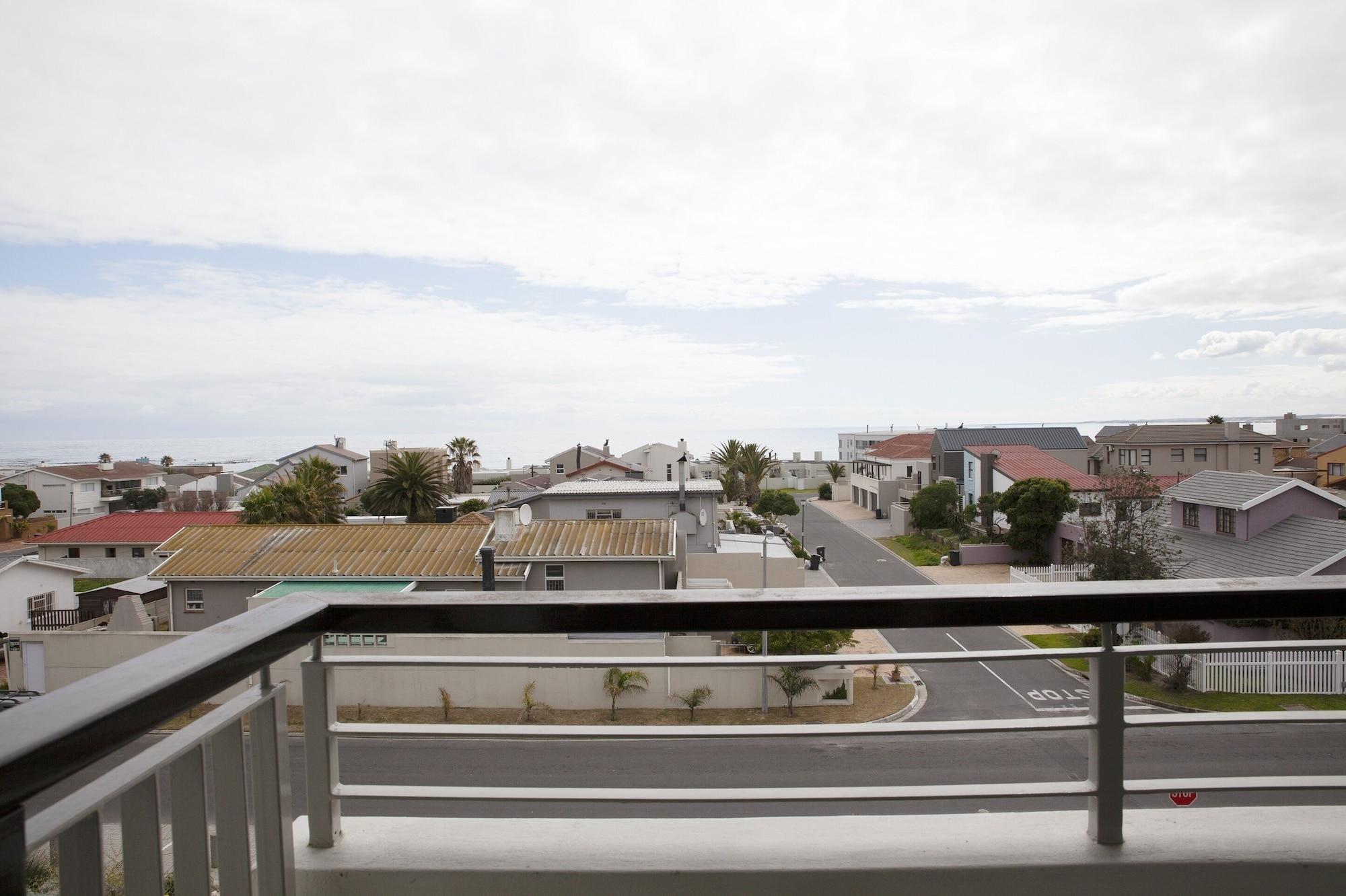 Atlantic Beach Hotel เมลค์บอสสตรันด์ ภายนอก รูปภาพ