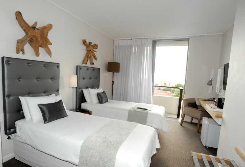 Atlantic Beach Hotel เมลค์บอสสตรันด์ ภายนอก รูปภาพ